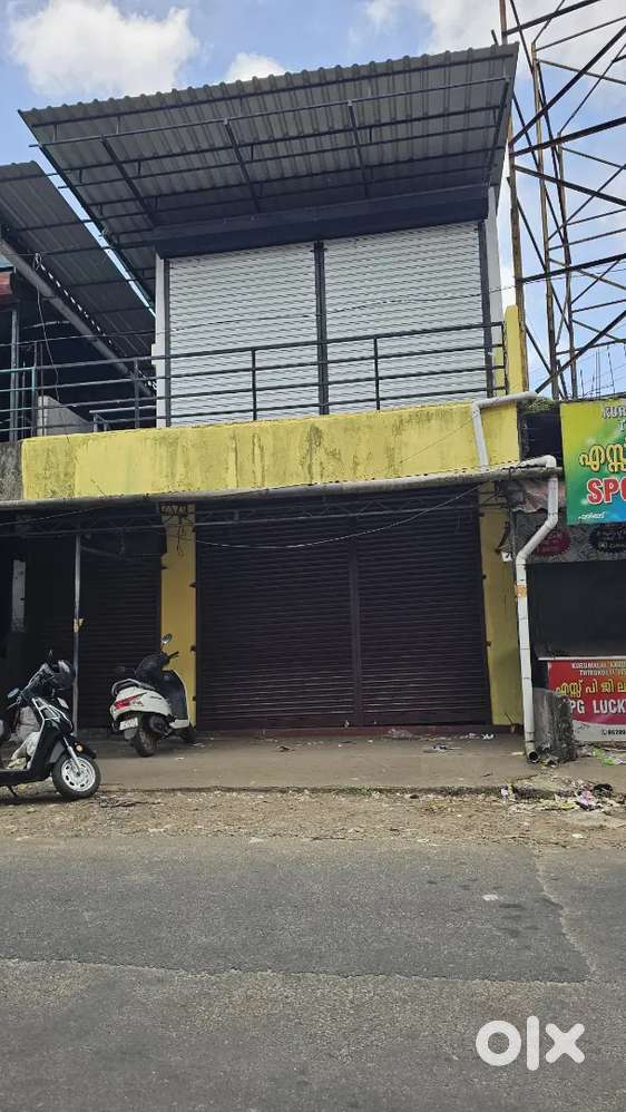 Shops for Rent at Paippad Junction