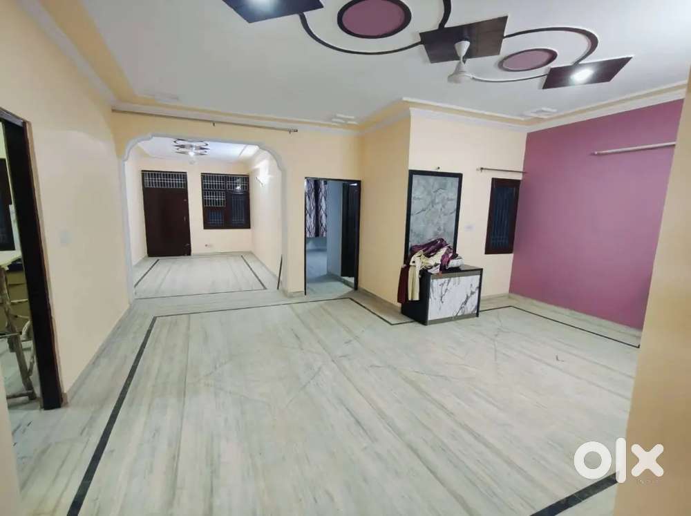 2bhk furnished flat near Chitrakoot stadium.
