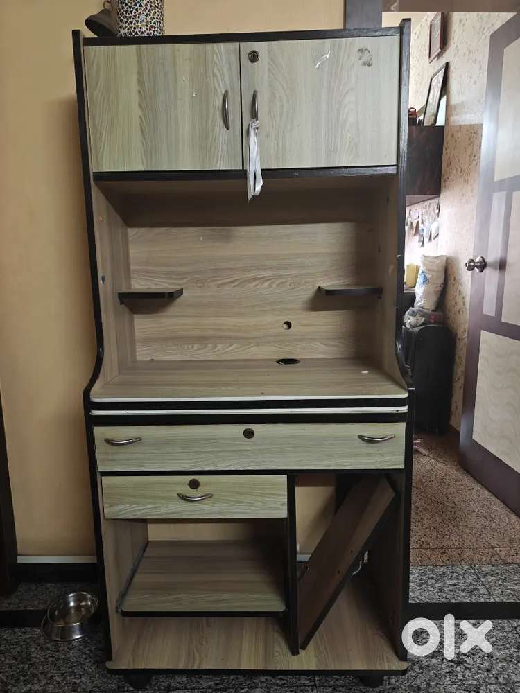 Computer trolly + Storage