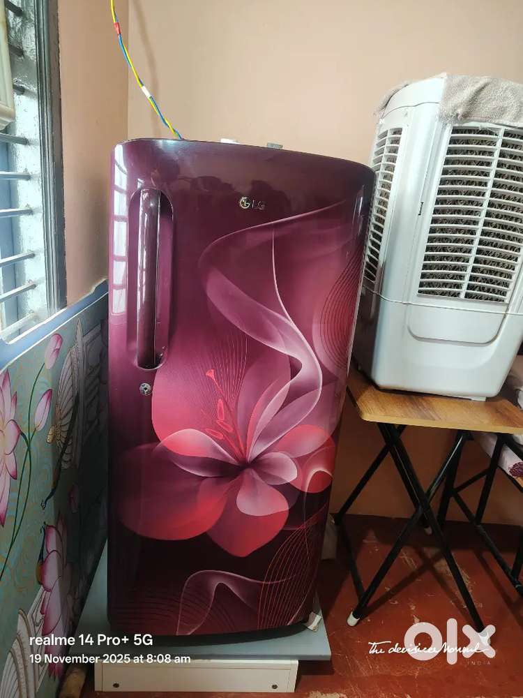 Lg fridge good condition neat and clean