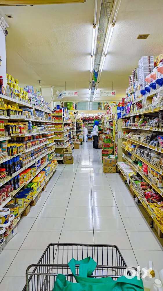 ഹൈപ്പർമാർക്കറ്റ് സ്റ്റാഫിനെ ആവിശ്യമുണ്ട്