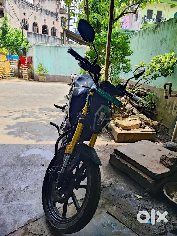 REVOLT EV AUCTIONED BIKE