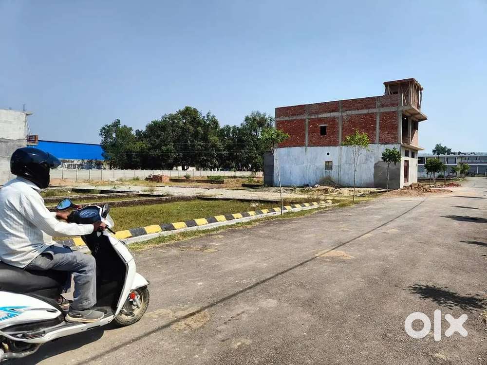 11000 बुक करे प्लॉट सुल्तानपुर रोड पर पहले कब्जा ले फिर रजिस्ट्री