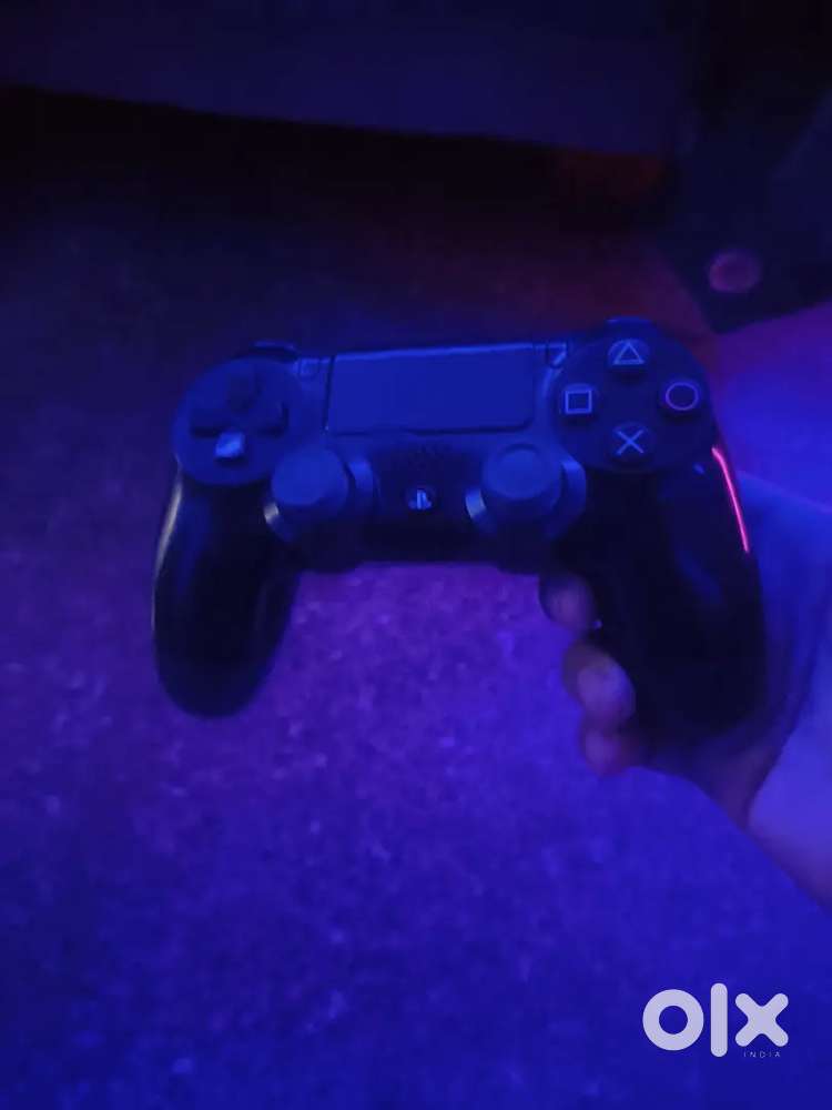 Gaming mouse , cpu cooler, ps4 controller