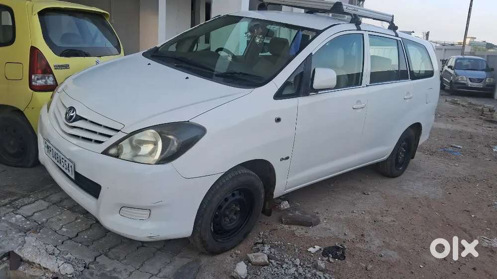 Urgent sale Toyota Innova 2010 Diesel Well Maintained