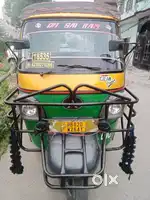 6 years CNG Auto good condition