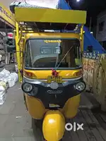 Bajaj maxima