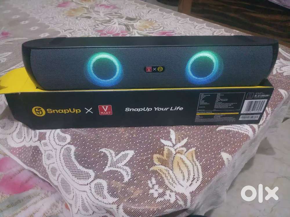 Snap up boom x1 with all colours in the speaker Inside