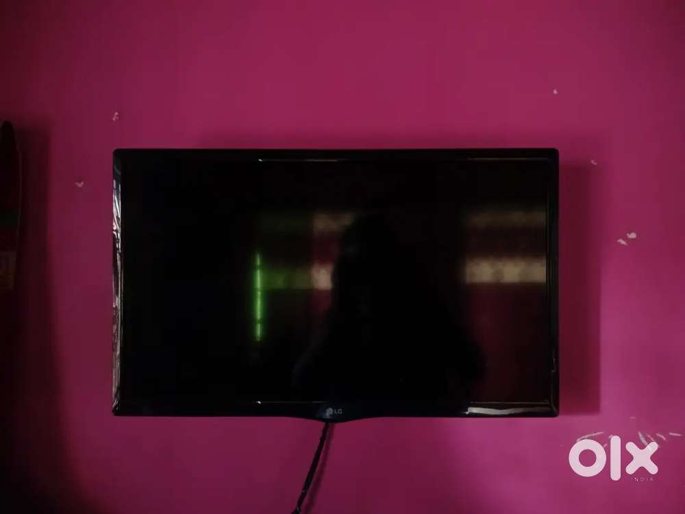 LG LED TV (24 INCH) WALL MOUNT