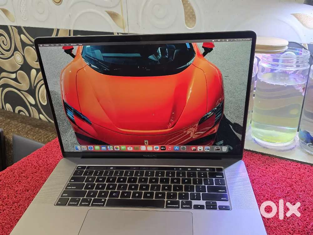 Apple Macbook Pro 2020 i7 16gb 512gb 5.5gb Graphics 16inch Retina