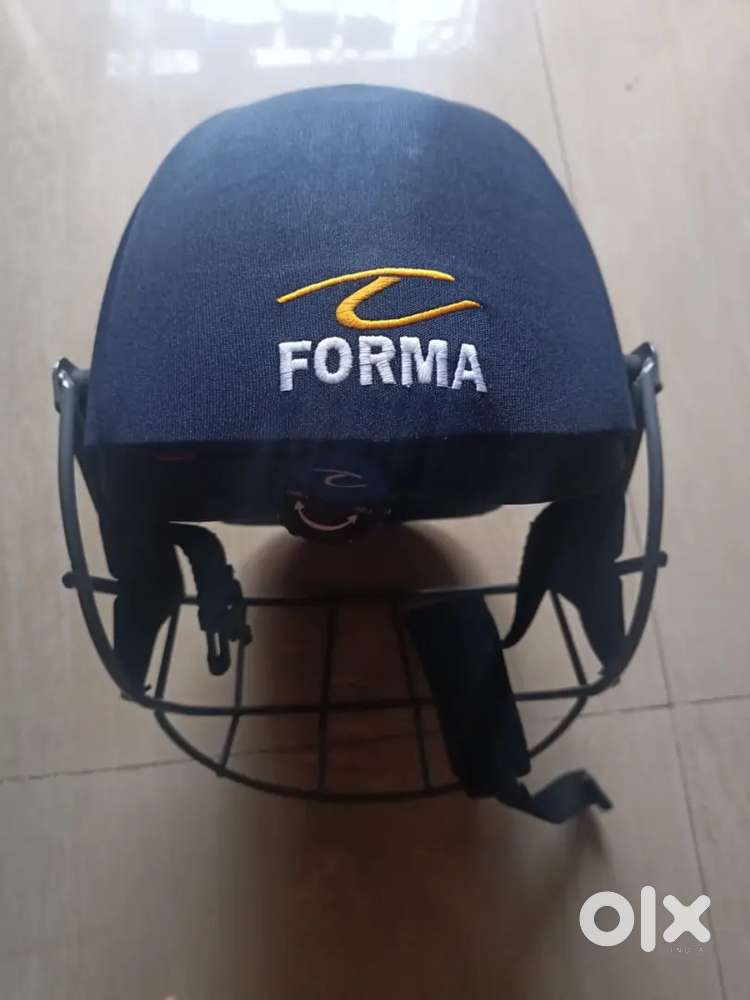 Cricket helmet