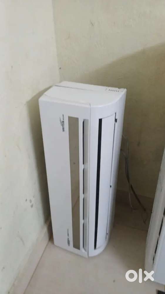 Used air condittioner available