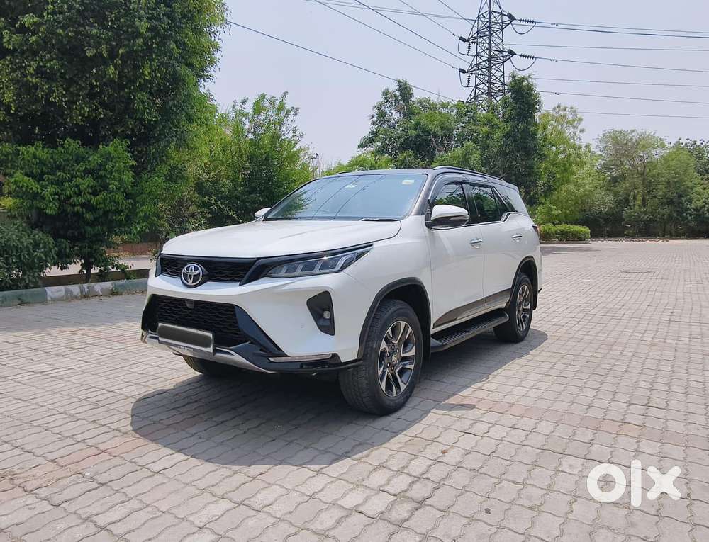 Toyota Fortuner Legender 4X2 AT 2.8, 2022, Diesel