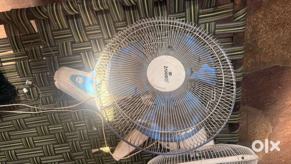 Wall fan in perfect condition