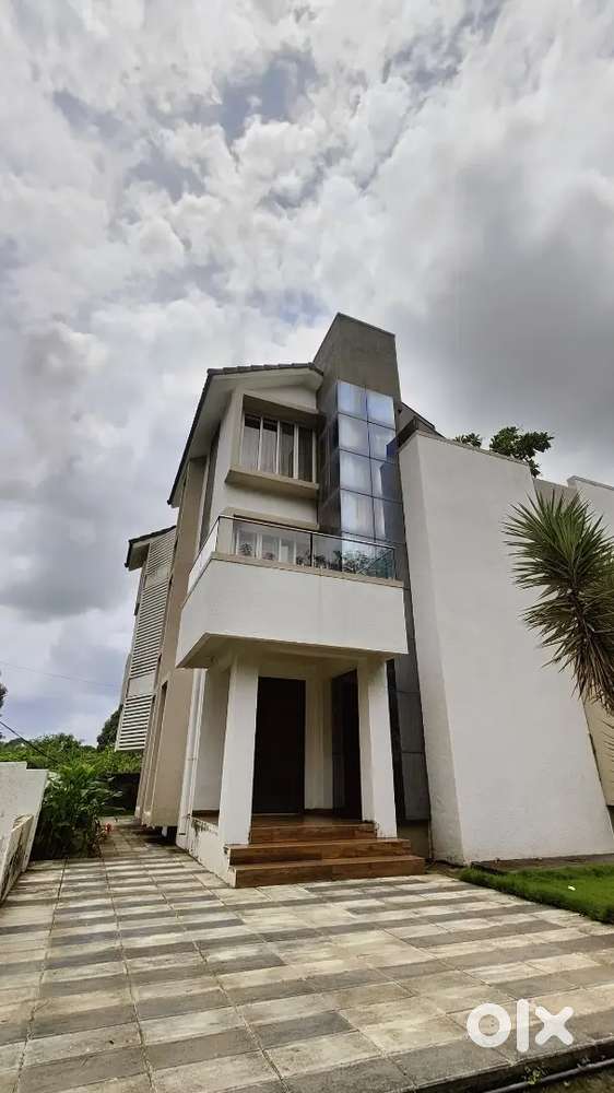 Luxury and Exclusive Bunglow