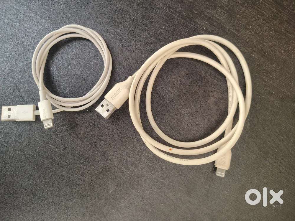 Apple Lightning to USB Charging Cables (Set of 2) – Good Condition