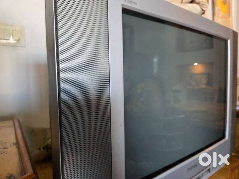 Sony old tv full working condition