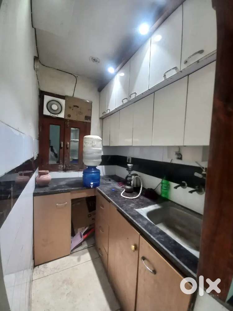 Spacious 2BHK Flat for Rent near Dwarka– 2nd Floor with Lift & Parking
