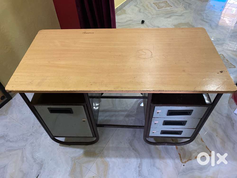 Study table/computer/work