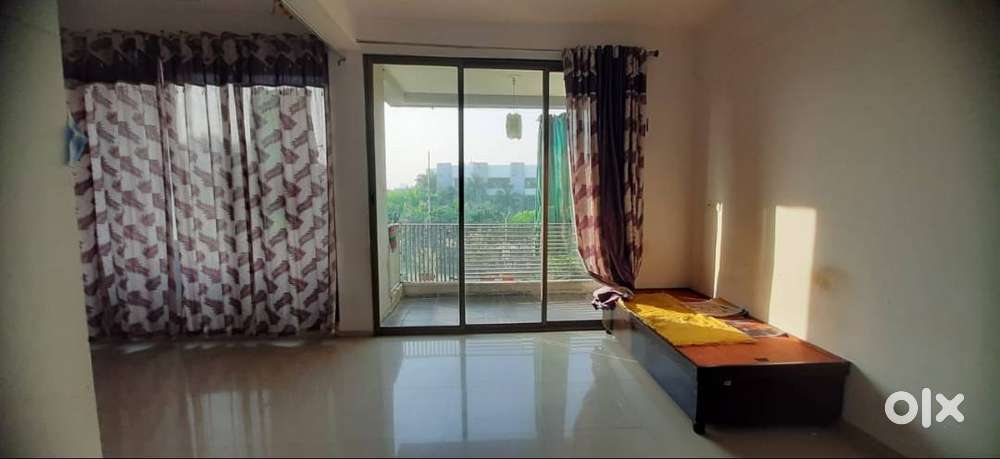 3 BHK semi-furnished flat for rent in Randesan with car parking
