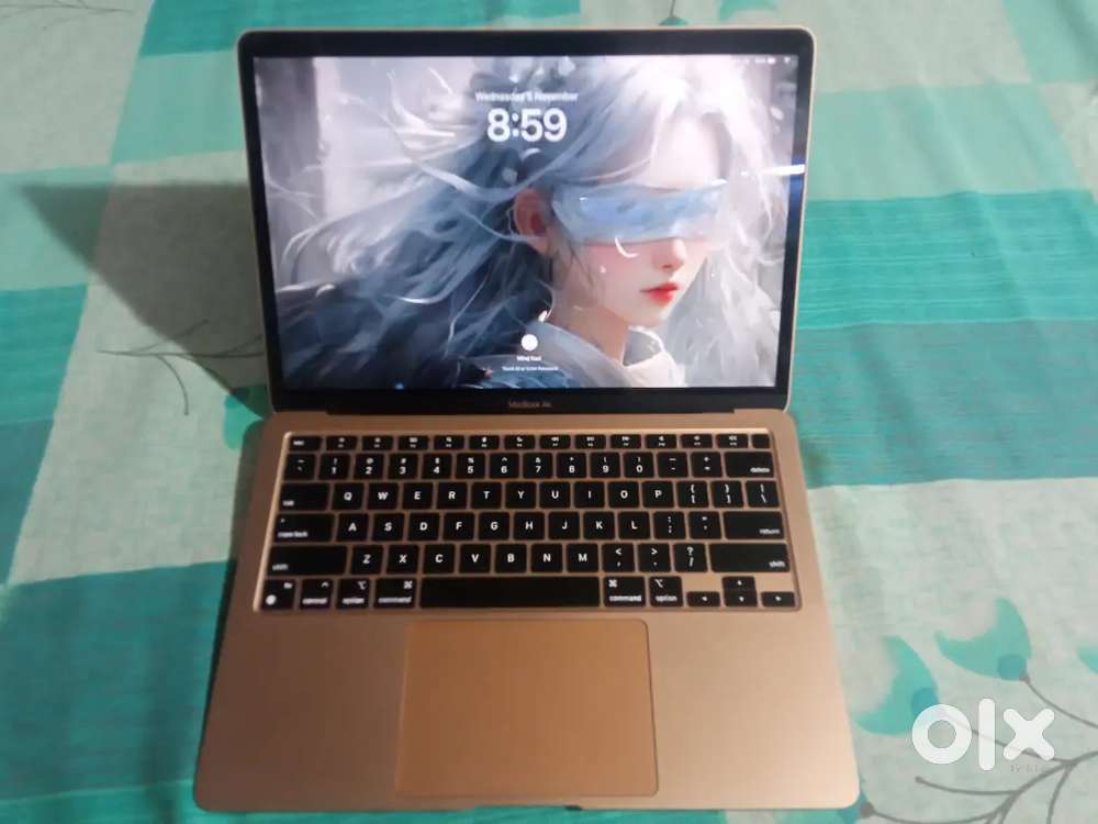Mac book air m1 laptop and good condition