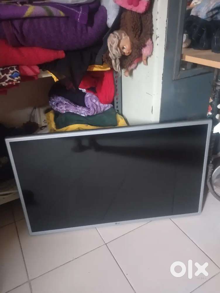 LG 32 inch LED smart tv