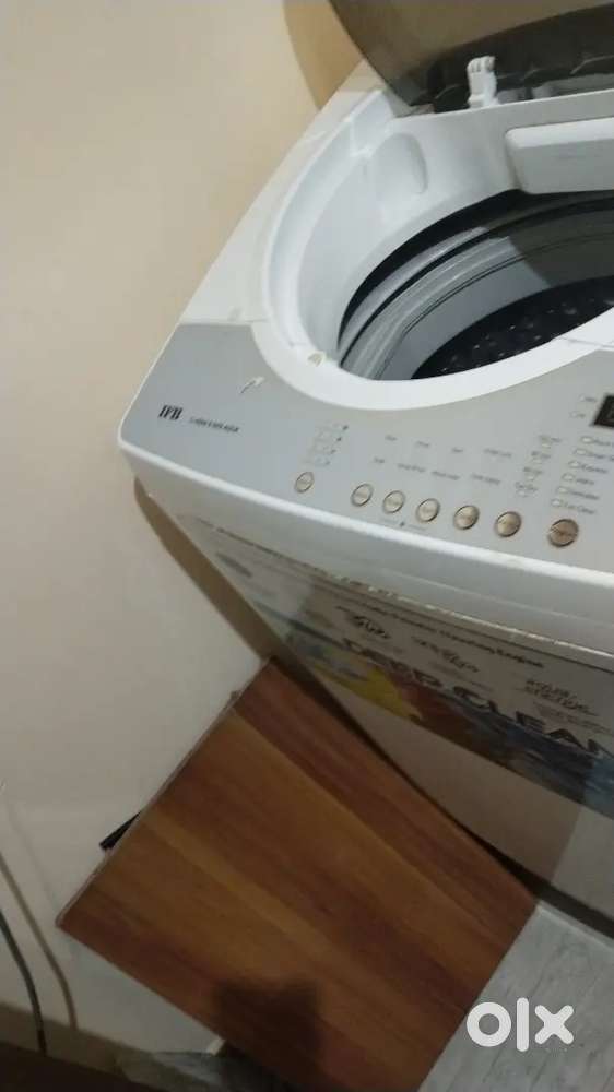Good condition and we'll maintained with stand