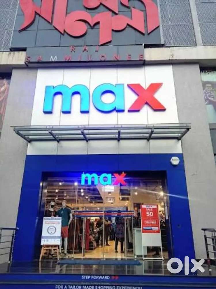 MAX  SHOWROOM VACANCY AVAILABLE IN LUCKNOW LOCATION APPLY NOW!!