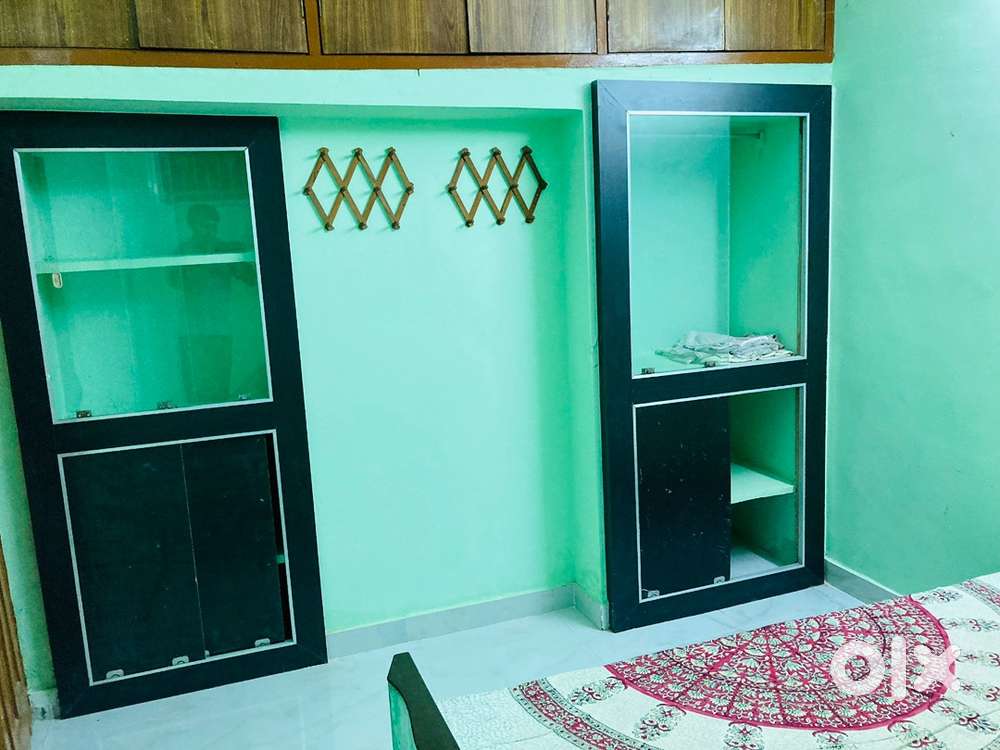 Semi Furnished 1BHK with Drawing Room, 3 Bathroom at DDU Nagar