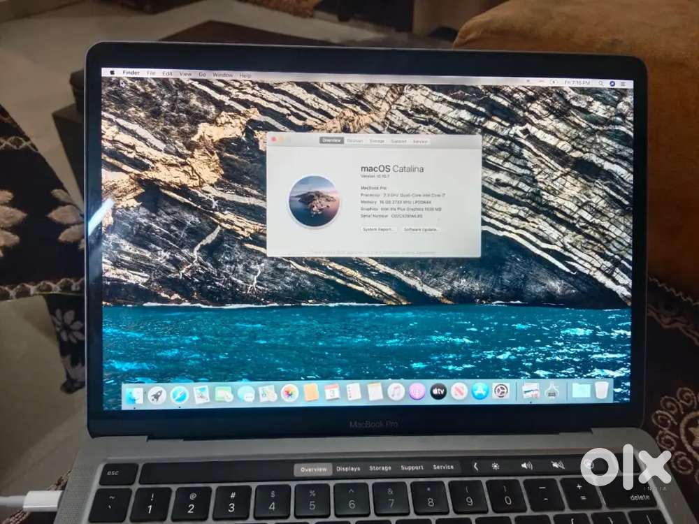 Macbook Pro 16gb ram 512 ssd with charger