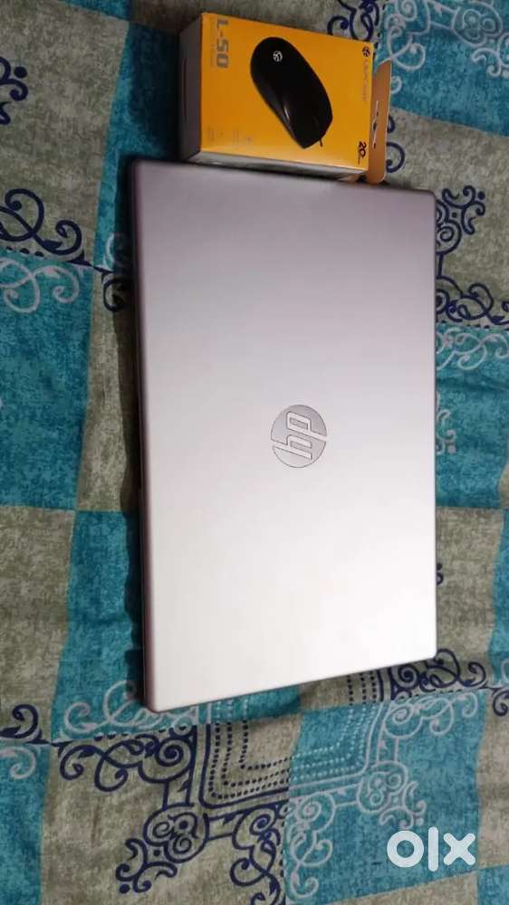 Hp laptop brand new 5 months old, Ryzen-3, 7300