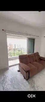 A semi furnished resale flat of 1400 sqft located near bangur