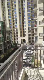 SEMI FURNISHED 2BHK Society Apertment Available For Rent Sector 63A