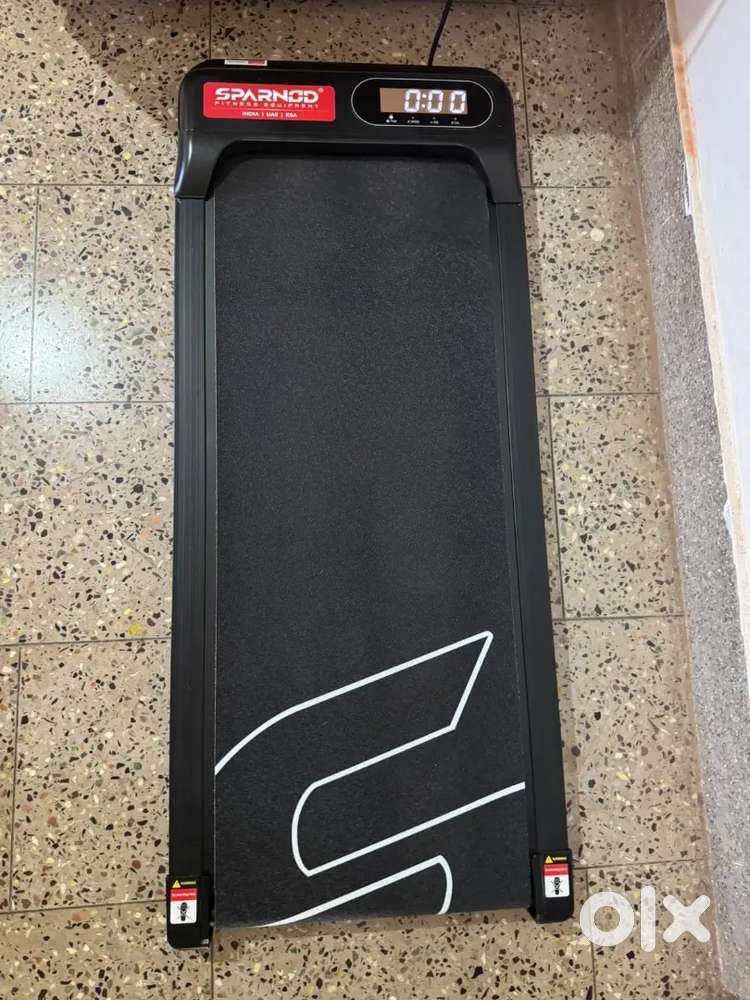 Treadmill in excellent condition. Sparnod Fitness STH-3002 Treadmill