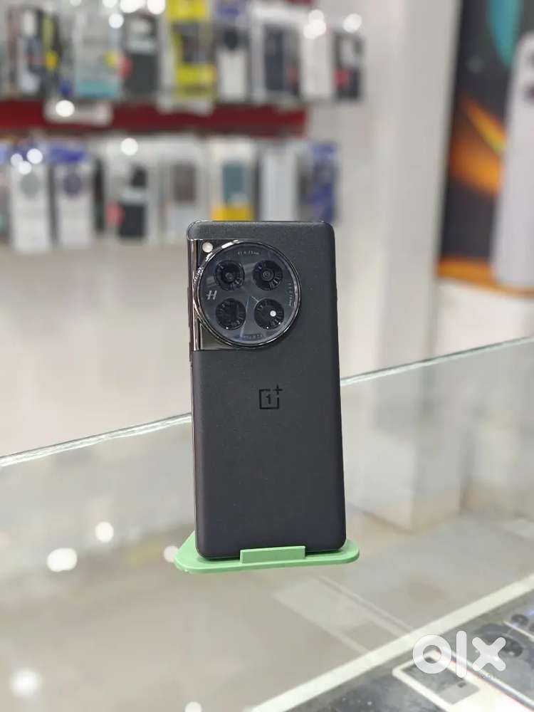 Oneplus 12 / 16gb / 512gb / black colour