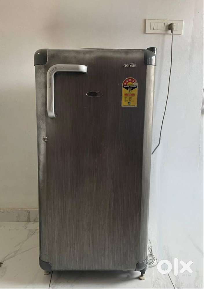 Whirlpool Genius 180 liters Refrigerator good condition fridge mardu