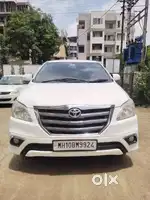 Toyota Innova 2015
