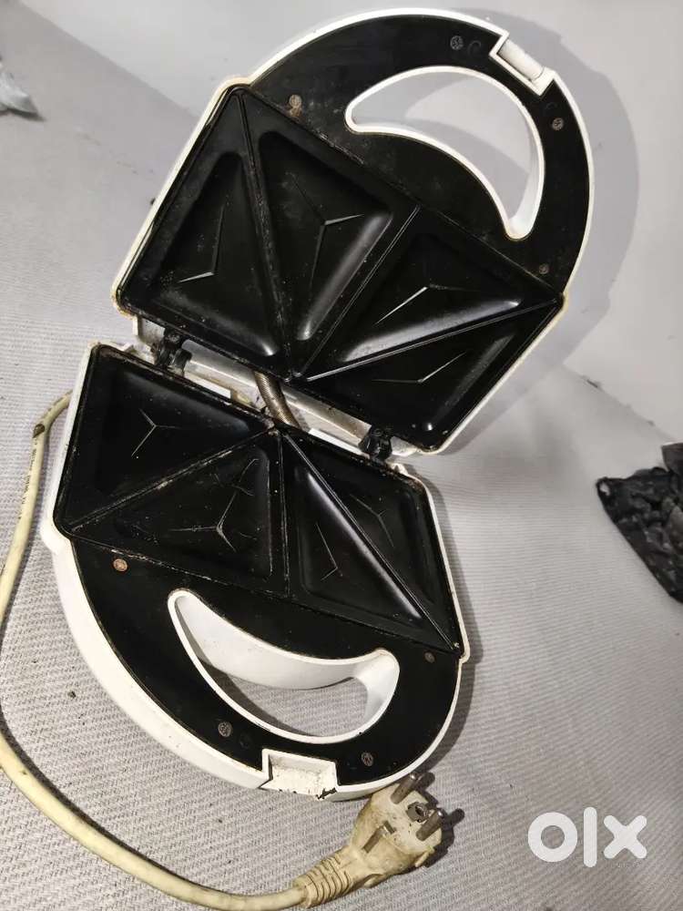 Sandwich maker - Hardly Used, Works Perfectly