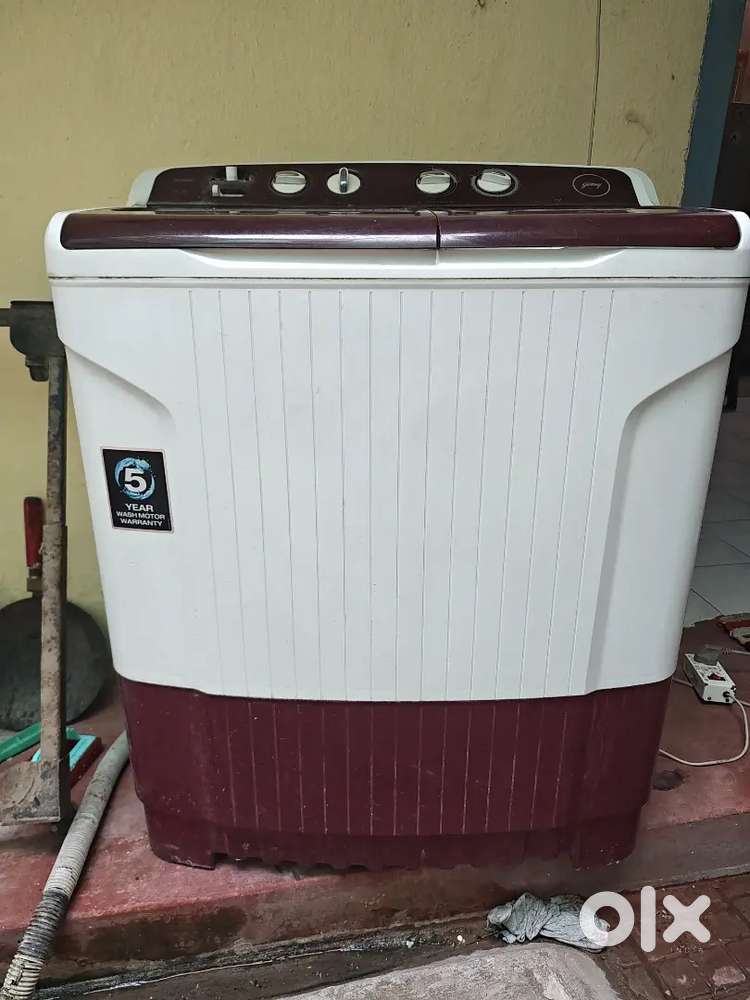 Godrej semi automatic 7.5 kg washing machine