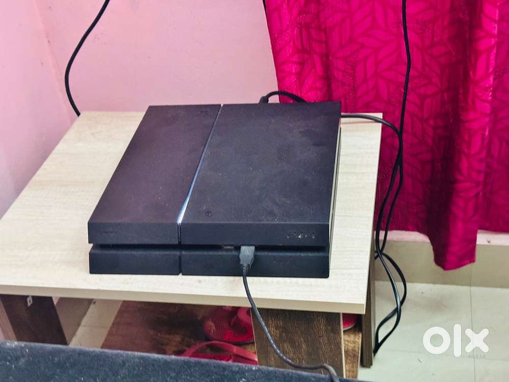 Playstation 4 (PS4) 1TB for sale