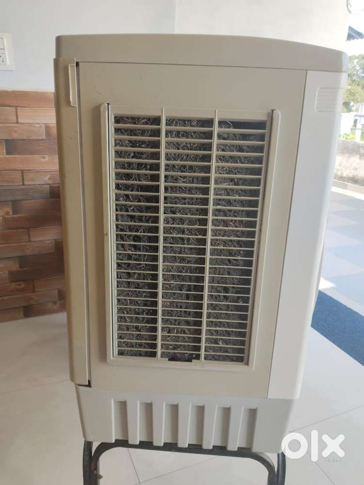 Kenstar Air cooler with stand
