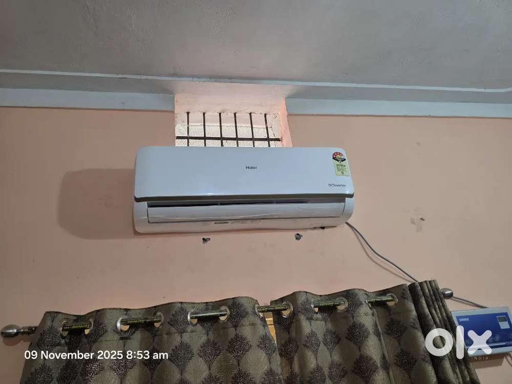 3 Month old Split AC