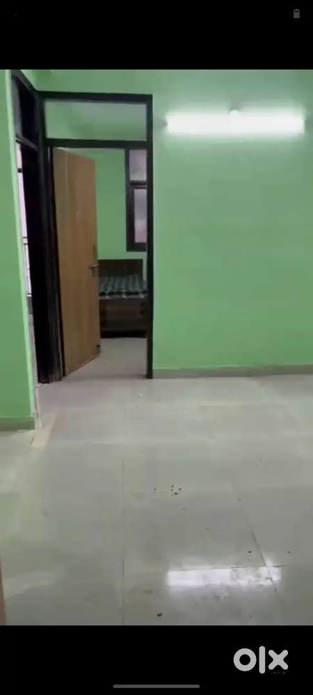 2bhk flat available at the best rate near Amity/hcl