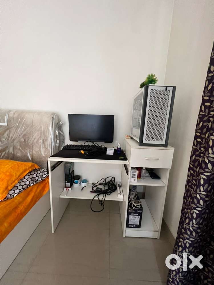 White Computer table