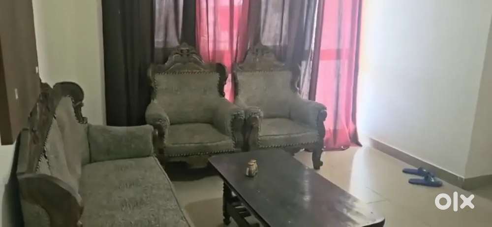Flatmate needed urgent, 2bhk, GH7 Crossing Republik