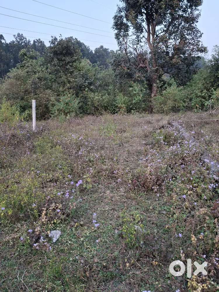 152 gaj Plot For Sale