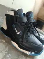 Nike Air high top shoes UK-7