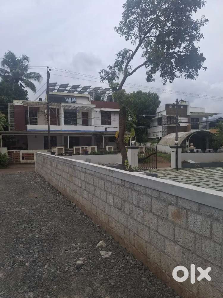 House plots in mukkattukara 6 lakh