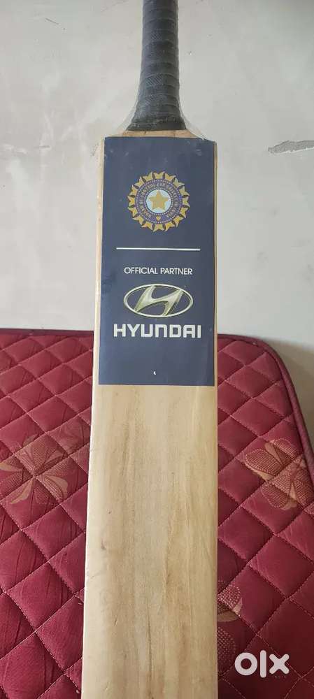 ENGLISH WILLOW OG BAT HYUNDAI IPL SPONSORED