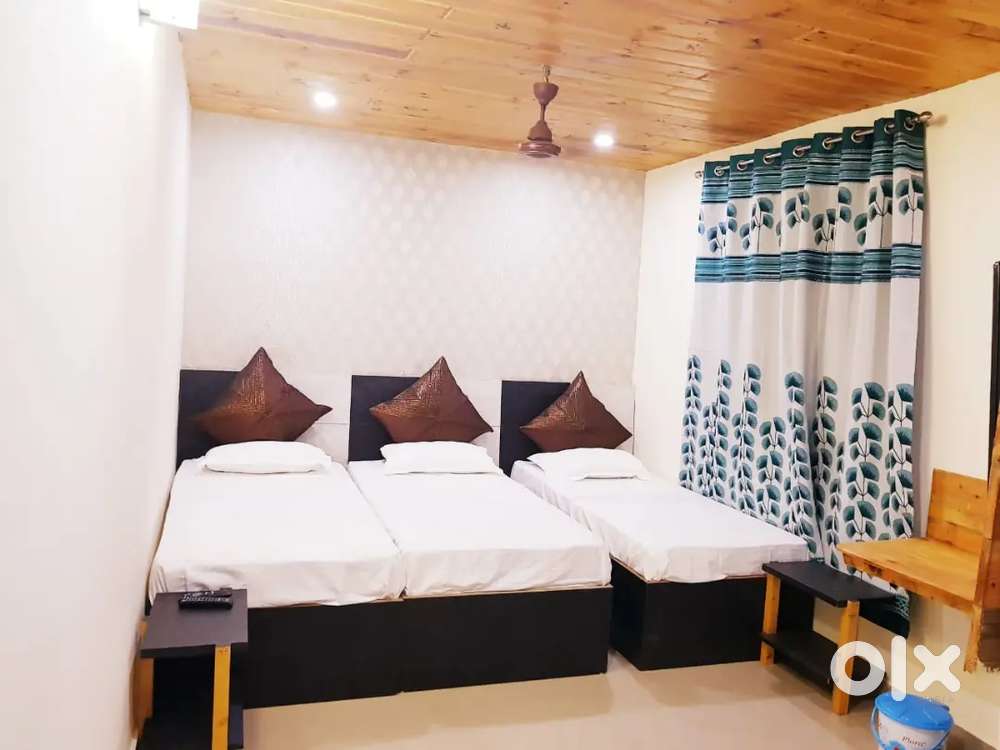 Boys PG main kaam krne ke liye Helper ki needs hai.